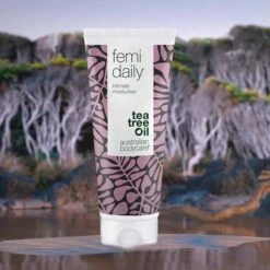 Australian Bodycare Femi Daily 100 Ml - Effectieve Hydraterende Gel Tegen Jeuk En Irritatie In De Intieme Zone Met 100% Natuurlijke Tea Tree Olie - Heeft Een Verzachtende En Preventieve Werking Bij Intiem Ongemak - Geschikt Voor Mannen En Vrouwen -Zelfzorg Winkel 1200x1200 734