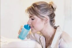 NasoFree® Neusdouche Startset Met 30 Zakjes Nasaal Spoelzout 7 NasoFree® Neusdouche Startset Met 30 Zakjes Nasaal Spoelzout -Zelfzorg Winkel 1200x800 3